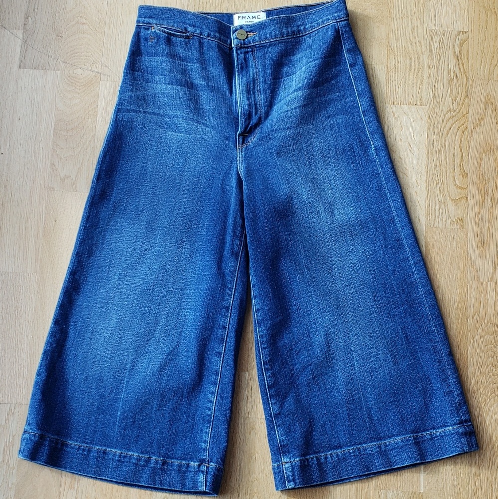 Frame Denim Cropped Jean's